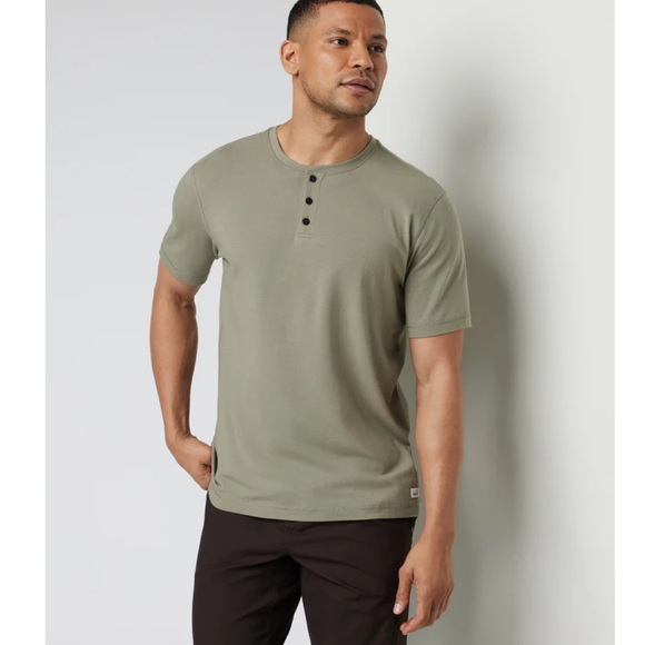 Vuori Ever Henley shirt Men M/L PTP 23.5 - Picture 7 of 8